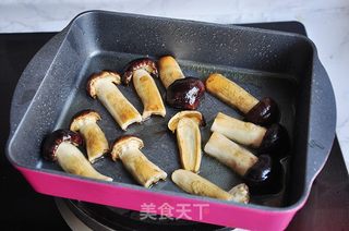 菌菇汤面的做法步骤:3