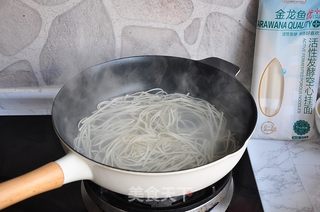 菌菇汤面的做法步骤:4