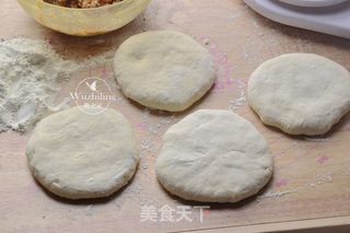 胡萝卜肉馅烙饼的做法步骤:6