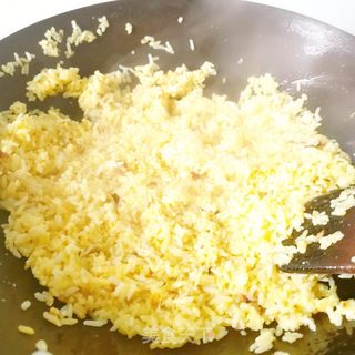 黄金米饭的做法步骤:5