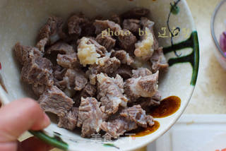 蕃茄牛肉面的做法步骤:3