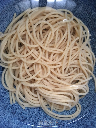 有灵魂的意大利粉的做法步骤：1