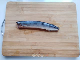 香辣烤秋刀鱼的做法步骤:2