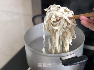 香菇酱拌面的做法步骤:3