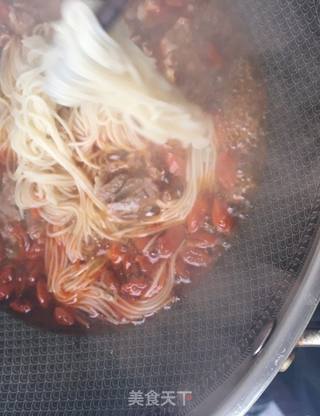 枸杞羊肉酸辣汤面的做法步骤:14