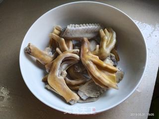 卤鸭脚、鸭翅的做法步骤：3