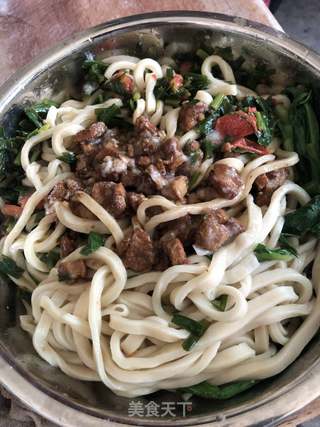 手擀面的做法步骤:12