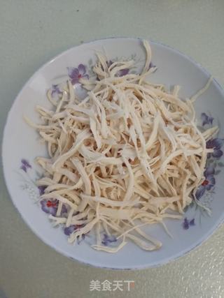 呆萌卡通鸡丝凉面的做法步骤:5