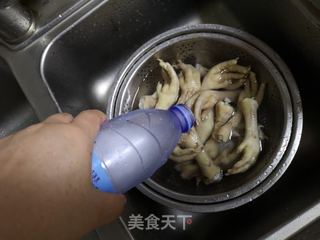 泡椒凤爪的做法步骤:3