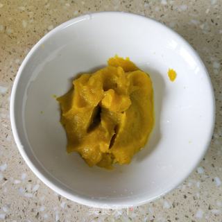 小黄人馒头的做法步骤:3