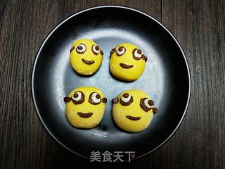 小黄人馒头的做法步骤:18