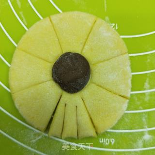 向日葵面点的做法步骤:16