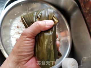 广式蛋黄香菇肉粽的做法步骤:23