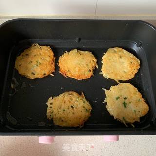 土豆丝饼的做法步骤:9