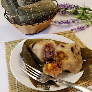 广式蛋黄香菇肉粽的做法步骤:32