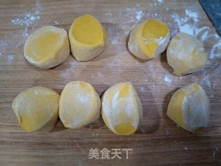 樱桃果酱三角包的做法步骤:3