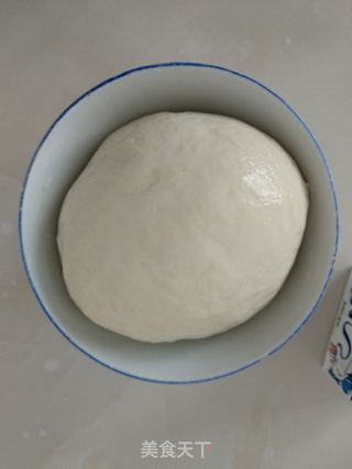 梅菜扣肉包子的做法步骤:3