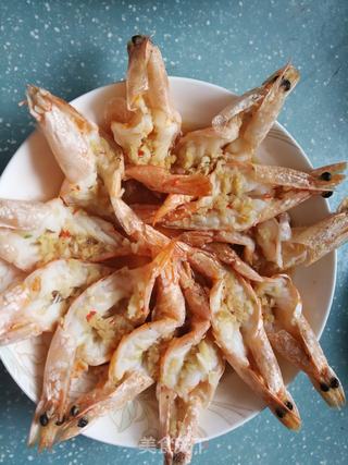 蒜蓉蒸大虾的做法步骤:2