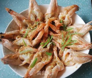 蒜蓉蒸大虾的做法步骤:3