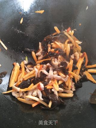 鱼香肉丝杏鲍菇的做法步骤:7