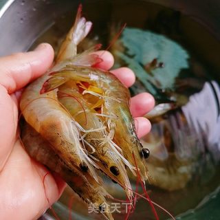 白灼基围虾的做法步骤:2