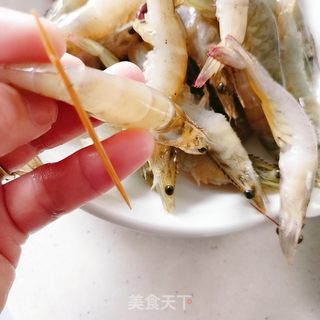 白灼基围虾的做法步骤:3