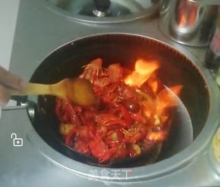 小满日食记之麻辣小龙虾的做法步骤:11