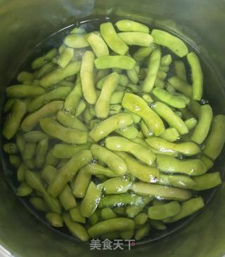 盐水毛豆的做法步骤:4