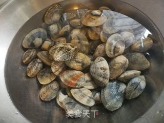 油盐水浸蚬的做法步骤：1