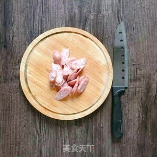 开放式香肠三明治的做法步骤:2