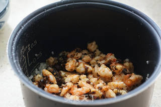 香菇菜虾仁焖饭的做法步骤:6