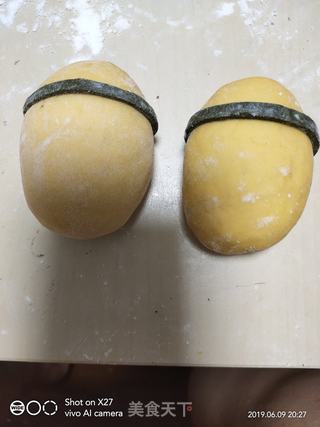 卡通勤劳的小蜜蜂馒头的做法步骤:9