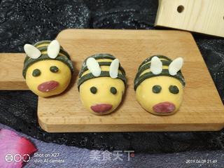 卡通勤劳的小蜜蜂馒头的做法步骤:11