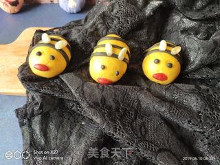 卡通勤劳的小蜜蜂馒头的做法步骤:14