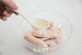 蜜汁烤鸡翼的做法步骤:2