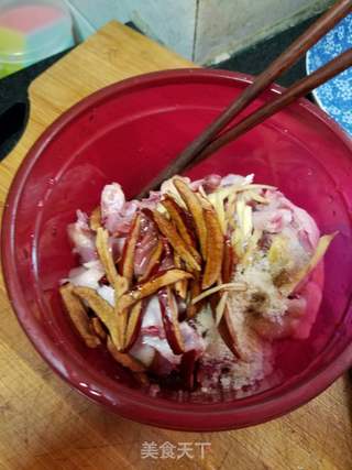 鸽子焖饭(电饭煲版)的做法步骤:5