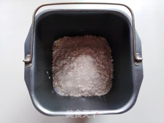 小鱼馒头的做法步骤:2