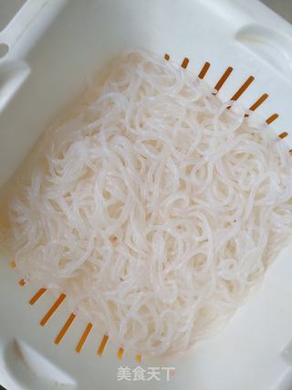 豇豆拌魔芋的做法步骤:2