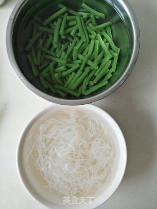 豇豆拌魔芋的做法步骤:4