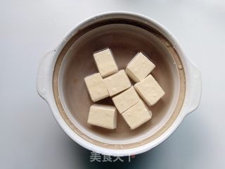 小葱拌豆腐的做法步骤:2