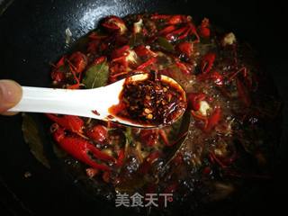 香辣啤酒小龙虾的做法步骤:11