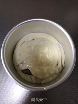双色戚风的做法步骤:11