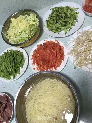 煎饼卷菜的做法步骤:17