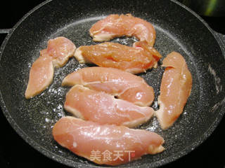 蚝油鸡胸肉的做法步骤:2