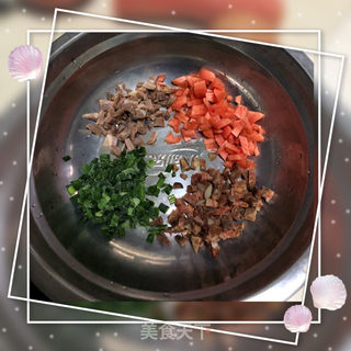腊肉胡萝卜饼的做法步骤：1