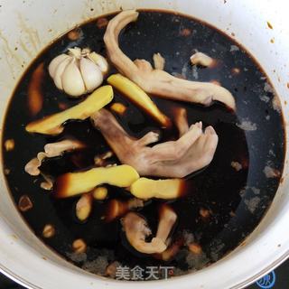 卤鸭掌的做法步骤:8