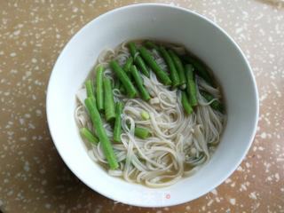 豇豆猪肚面的做法步骤:5