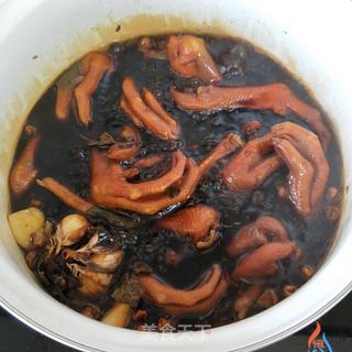 卤鸭掌的做法步骤:9