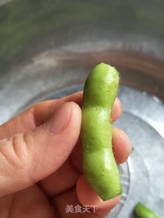 五香毛豆的做法步骤:2