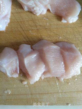 奥尔良牙签鸡肉的做法步骤:2